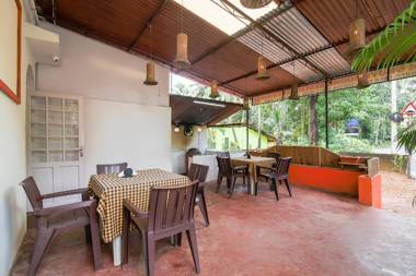 SPOT ON 18436 Palmgrove Residency