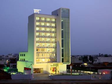 Keys Select by Lemon Tree Hotels Ludhiana