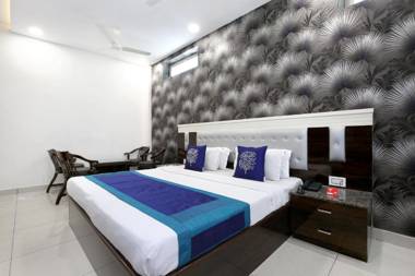 OYO 9674 Hotel OBR Inn