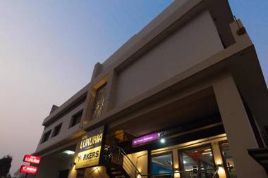 Hotel Luxuria