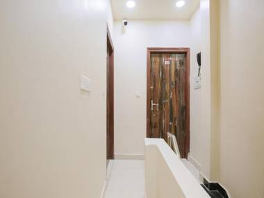 OYO 87041 Hotel Sunrise