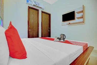 OYO 88146 Three Kings