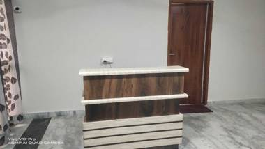 OYO 92350 White Orchid