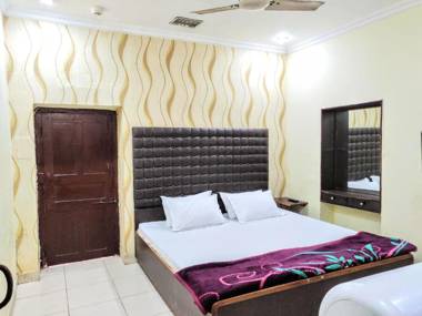Roop Guest House