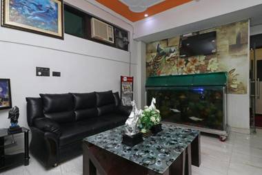 OYO 8680 Hotel Vaishnavi Inn