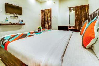 FabExpress Travellers Inn