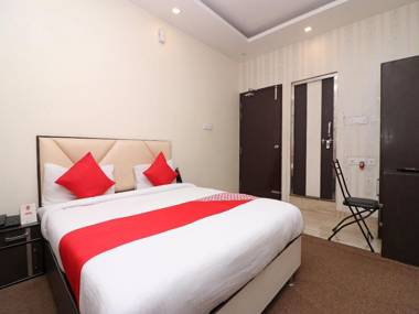 OYO 10750 O'live INN