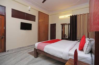 OYO 7162 Home Stay Shikhar Paradise
