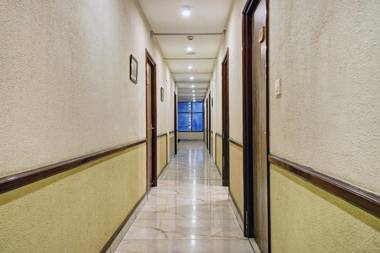 Townhouse OAK Hotel Edesia