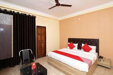 OYO 23206 Hotel Sky View