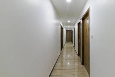 OYO Flagship 27997 Vrindavan Inn