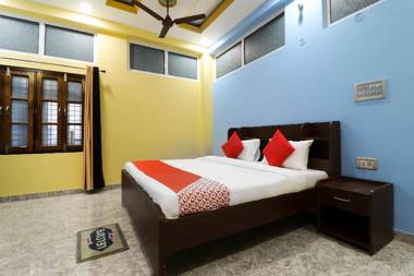 OYO 43886 Fanatic Inn and Banquet