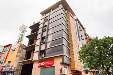 OYO 62210 Travellers Inn Hotel And Conferences