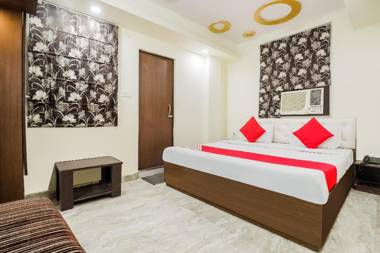 OYO 62210 Travellers Inn Hotel And Conferences