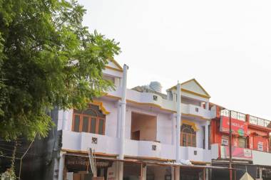 SPOT ON 43700 Av Inn