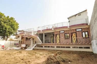 OYO 63611 Rajeshwari Marriage Lawn