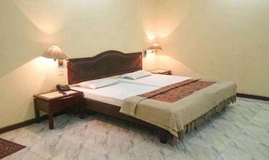 FabHotel Presidency Inn