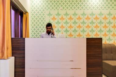 OYO 67560 Shree Karuna