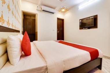 OYO 67560 Shree Karuna