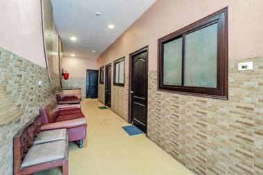 OYO 68821 Hotel Sunrise