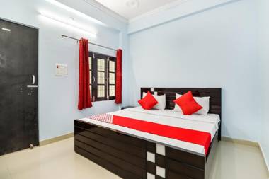 OYO Flagship 69004 Mauryan's Guest House