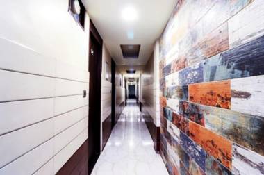 Goroomgo Kabir Charbagh Lucknow