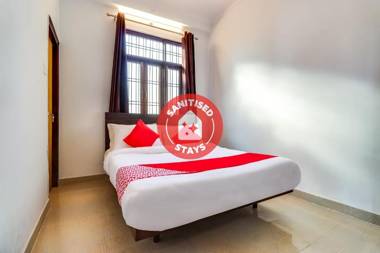 OYO Flagship 70748 The Velvet Chinhat Tiraha