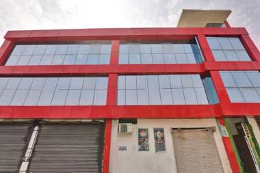 OYO 70967Hotel Aditya Grand