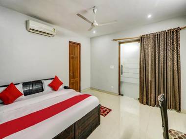 OYO Flagship 79156 Hotel Tokyo