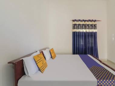 SPOT ON 80057 Sahyadri Inn