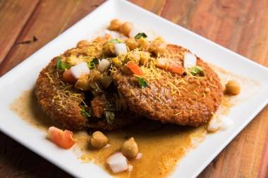 OYO 79765 Hotel Samrat