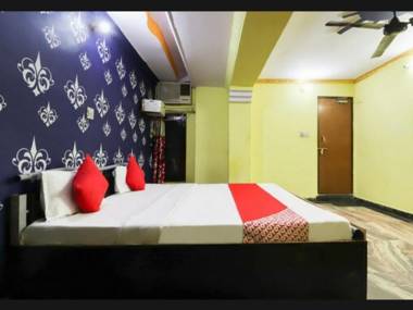 OYO 81055 The Best Hotel