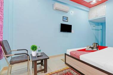 OYO 82792 The VVS Inn