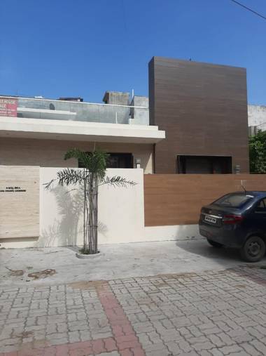 OYO 82834 Krishna Guest House