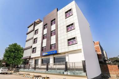 FabHotel Silver Stay