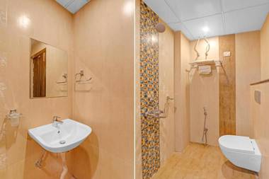 Capital O 84600 Madhurima Residency