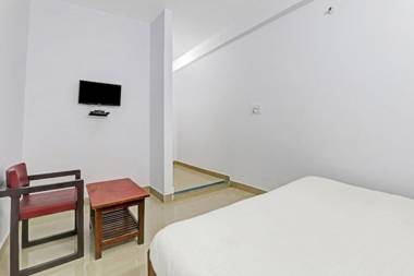 OYO 85793 Divyata Pride Jankipuram