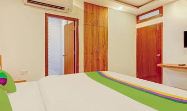 Treebo Trend Silver Stallion