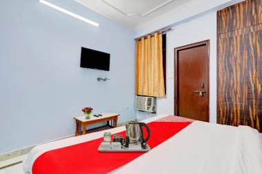 OYO 87646 Hotel Pacific Blue