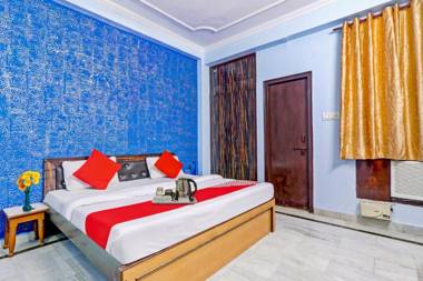 OYO 87646 Hotel Pacific Blue