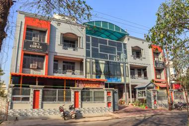 TR'S Edifice - A Luxury Guest House