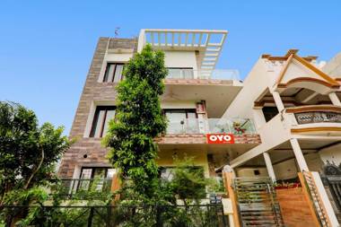 OYO Flagship 92284 Hotel Prisha Inn