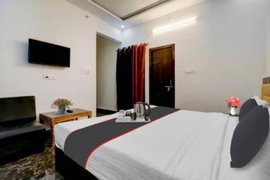 OYO Flagship 92252 HOTEL KAMAKSHI