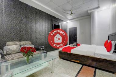 OYO Flagship 92315 Khushboo International Hotel