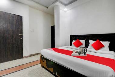 OYO Flagship 92315 Khushboo International Hotel