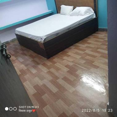 OYO 93022 Krishna Stay In