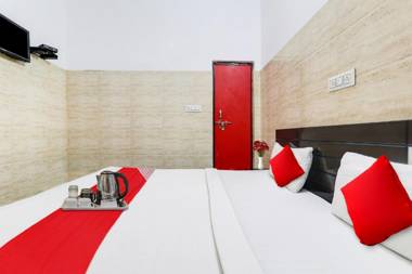 OYO Flagship 69004 Mauryans Inn