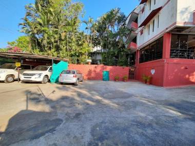 Girivihar Holiday Club - Pure Veg