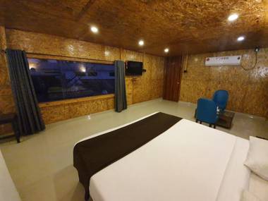 Whispering Woods Resort-Lonavala