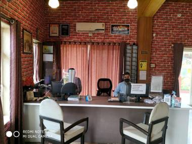 Whispering Woods Resort-Lonavala